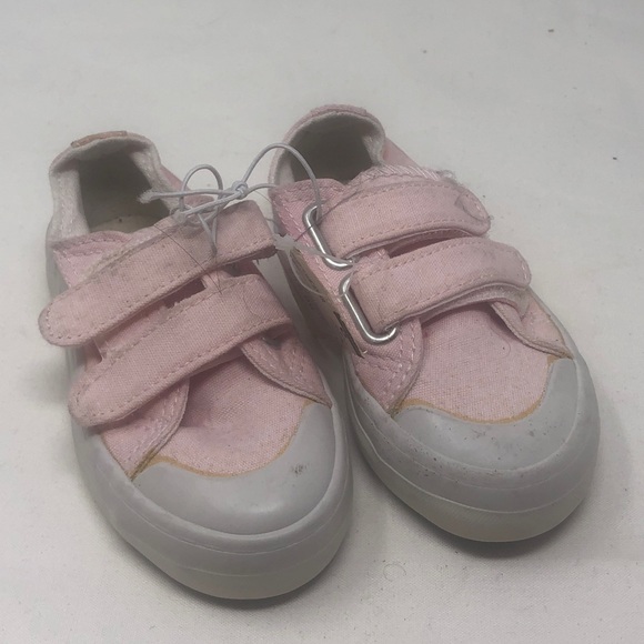 Basic Editions Other - Basic edition kids sneakers sz 6